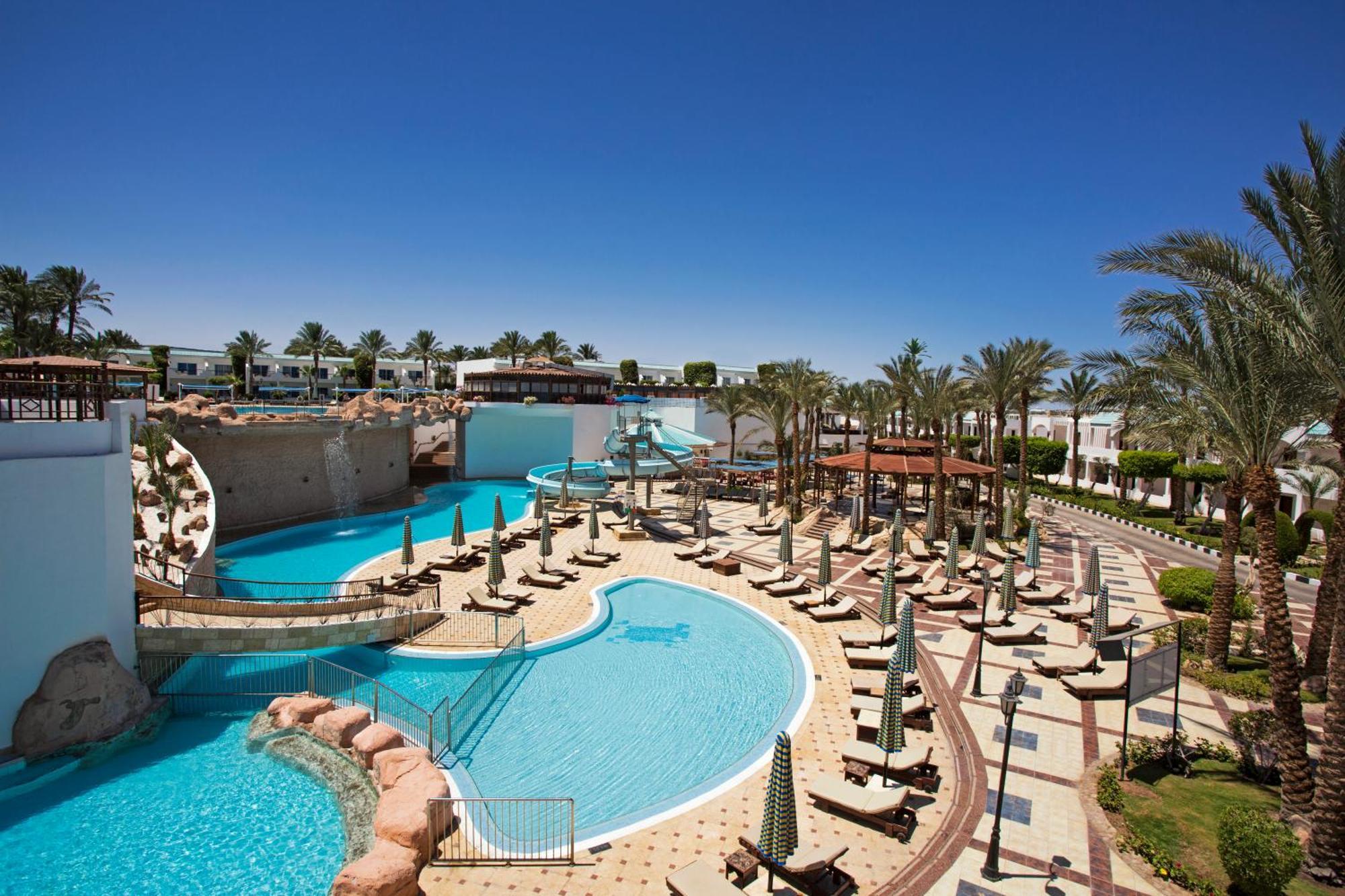 Sultan Gardens Resort Sharm El Sheikh Εξωτερικό φωτογραφία The pool at the Hilton Sharm El Sheikh
