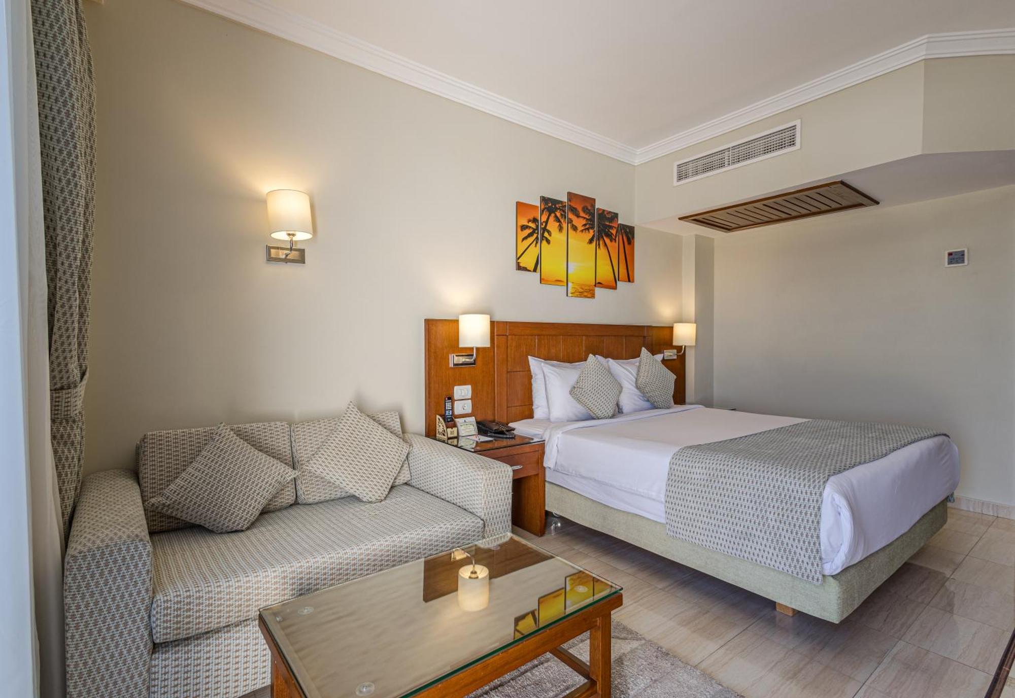 Sultan Gardens Resort Sharm El Sheikh Εξωτερικό φωτογραφία A room at the hotel