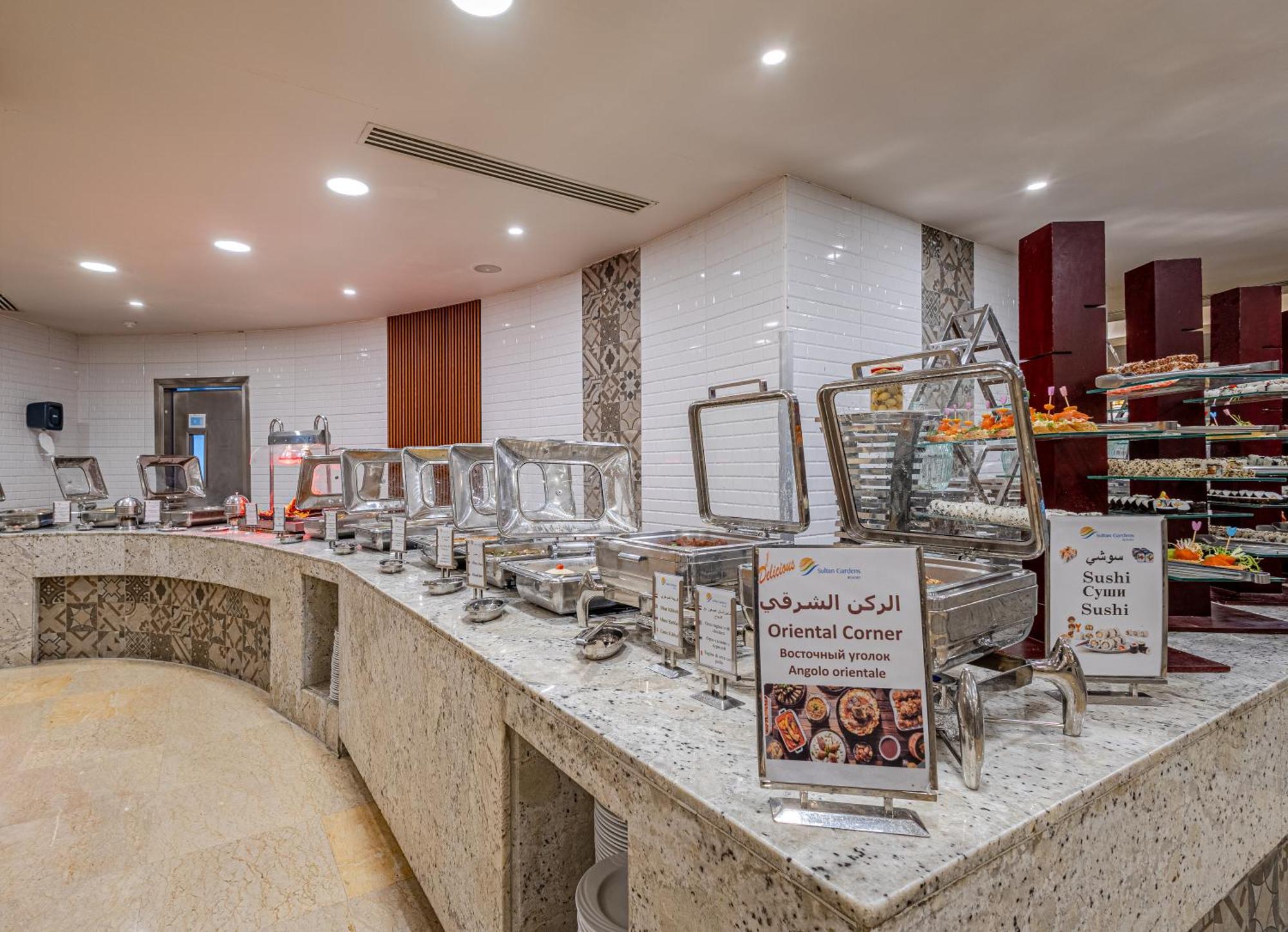 Sultan Gardens Resort Sharm El Sheikh Εξωτερικό φωτογραφία Buffet at a hotel